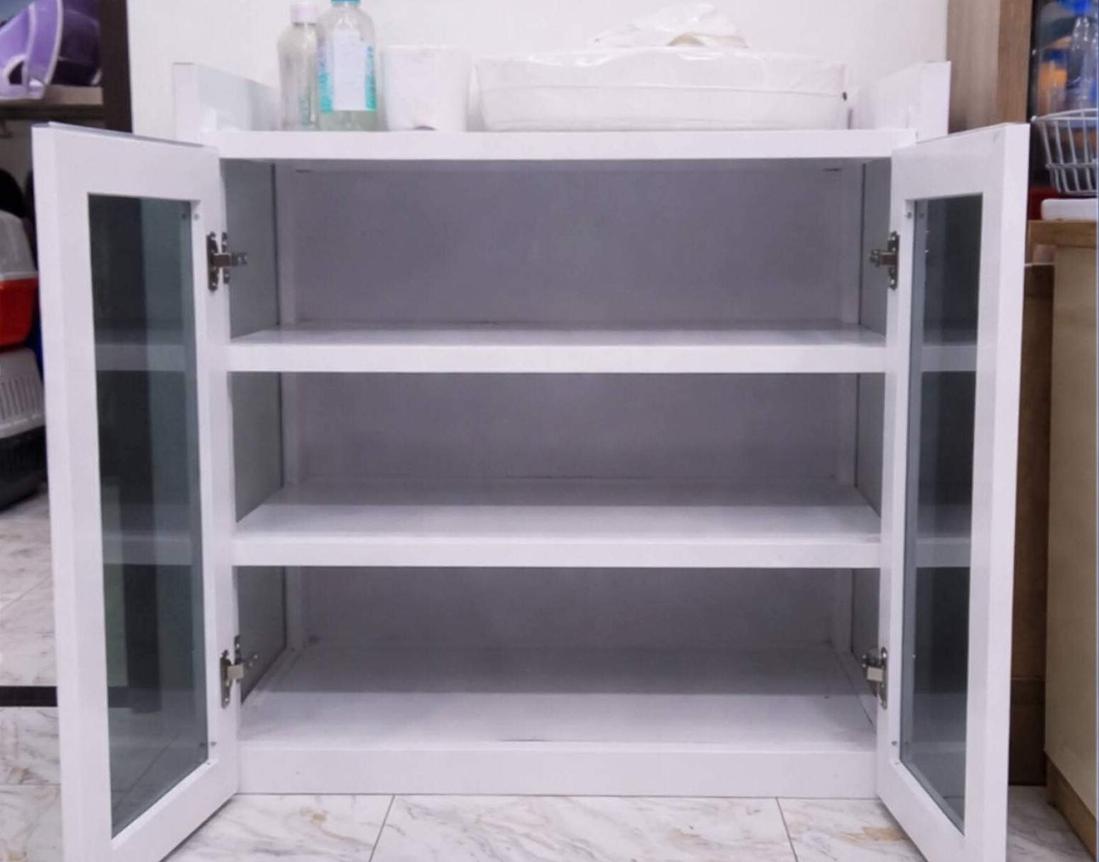 Almari aluminium custom pintu kaca
