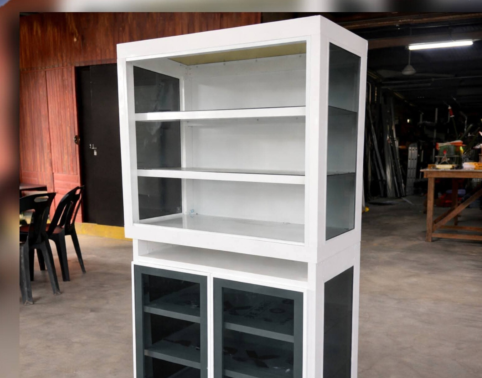 Rak aluminium special custom dengan cermin